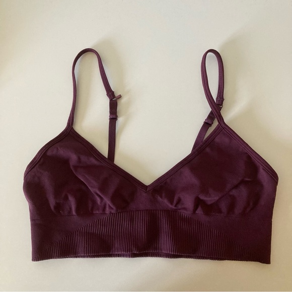 Lululemon Ebb to Street Bra A/B Size 8 (no cup liners!) - Picture 1 of 3